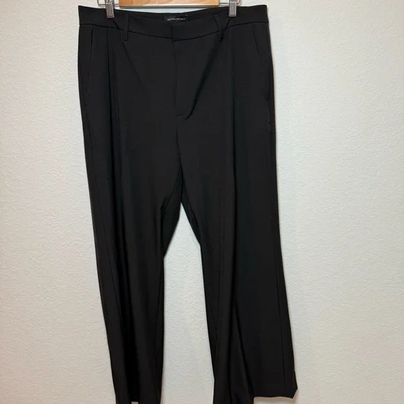 Banana Republic Elegant Black Trousers - Picture 1 of 7